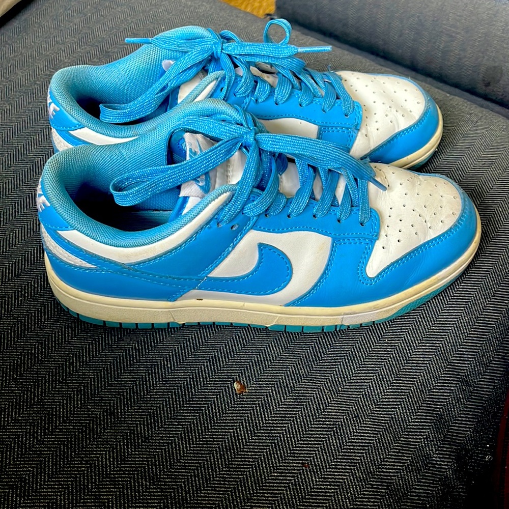 Nike Dunks Low university blue! Only worn twice!